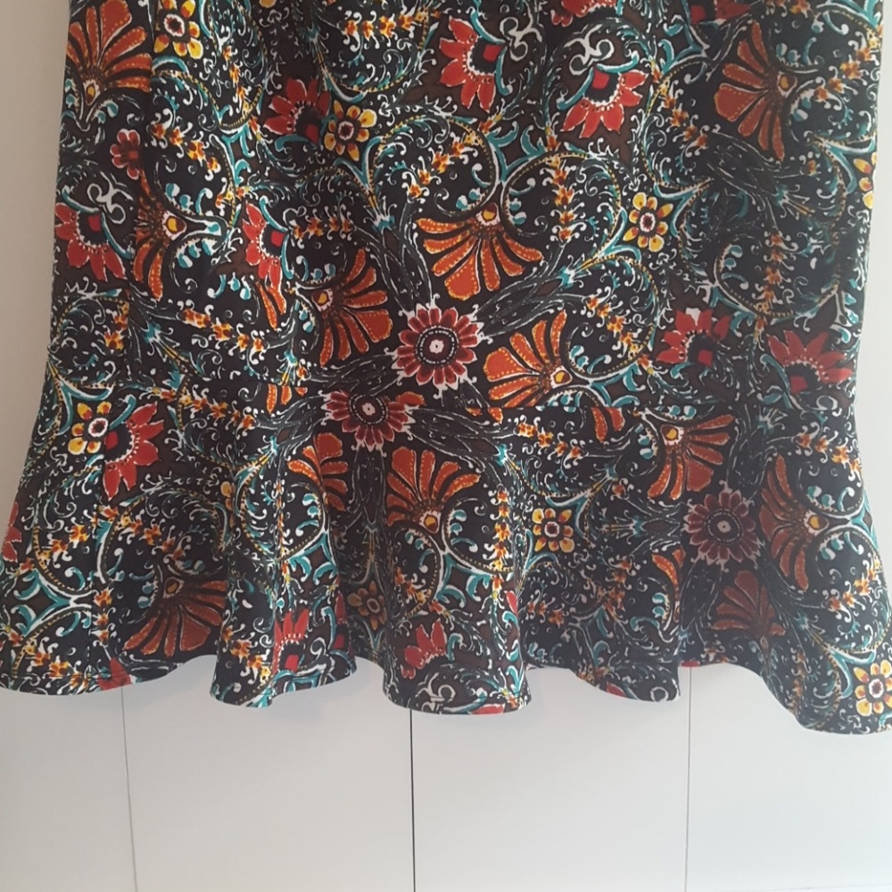 Fall flared skirt - Picture 2 of 2